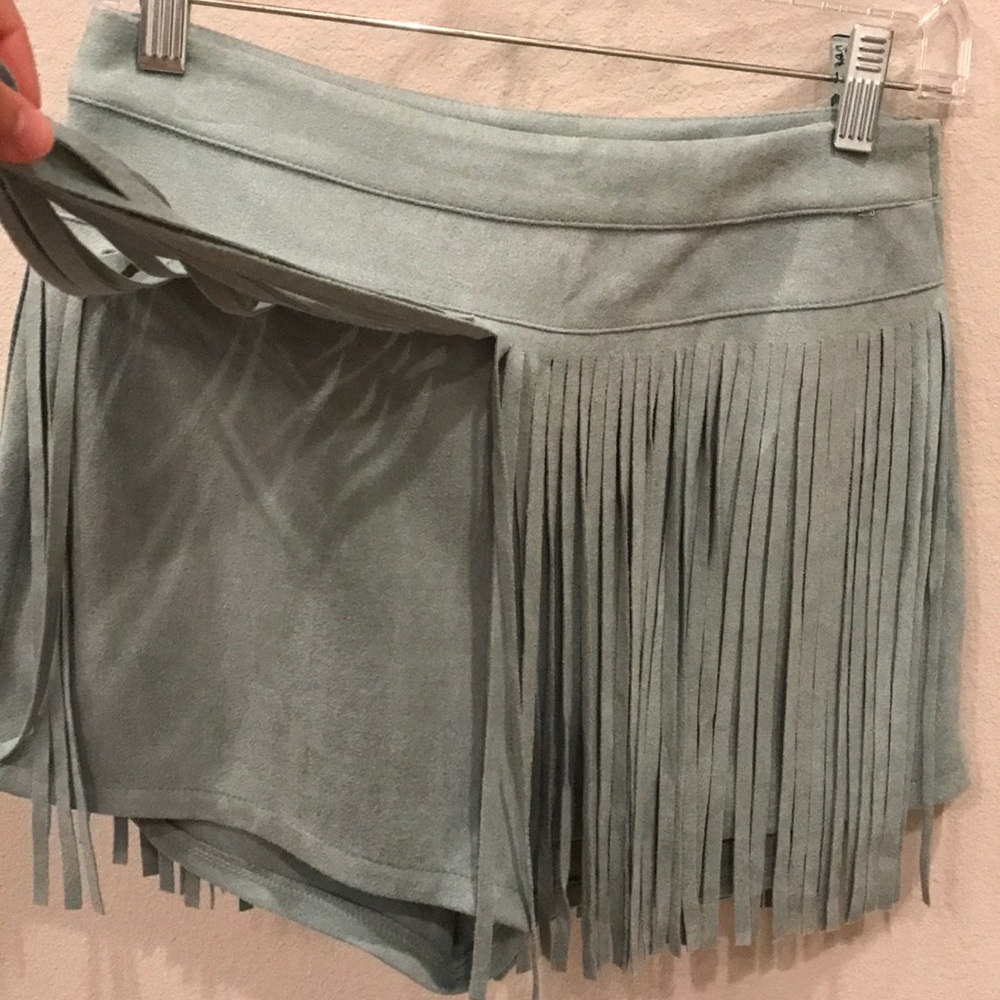 Fringe Shorts - Picture 3 of 5