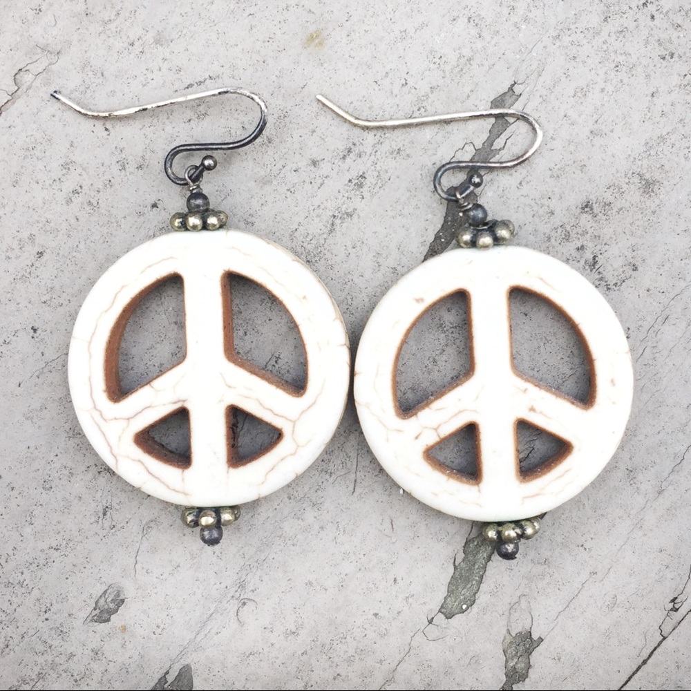 ☮️Peace Sign Earrings☮️