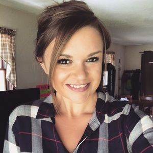 Meet your Posher, Stephany