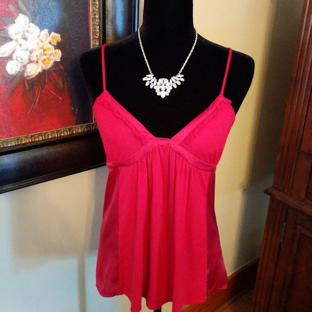 Red camisole top ❤️