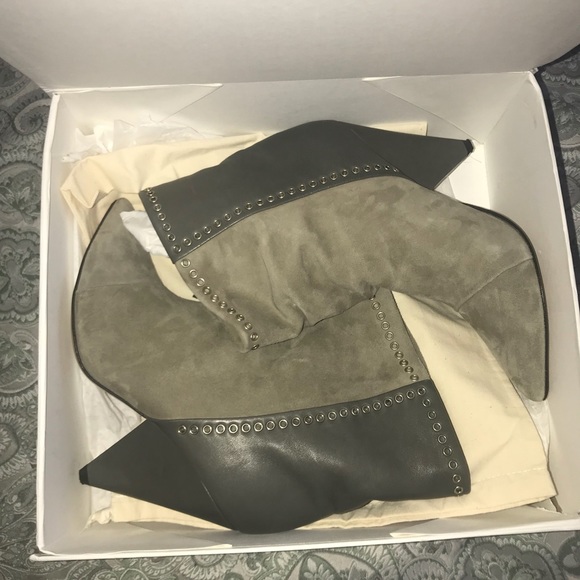 Gray leather/suede booties - Picture 8 of 8
