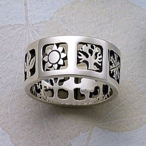 Retired 4 seasons ring James Avery size 7.25