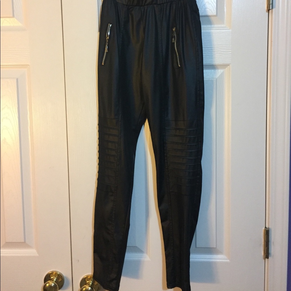 Black Leggings!
