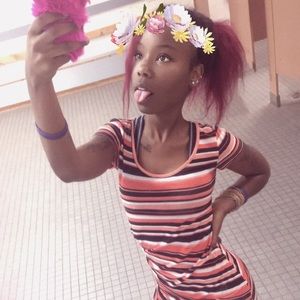 Meet your Posher, Camille