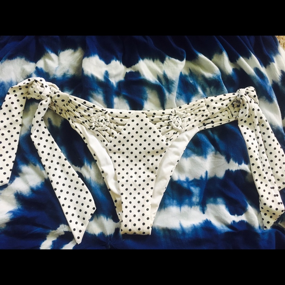 Frankie's bikini bottom