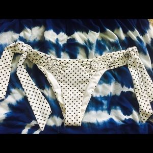 Frankie's bikini bottom