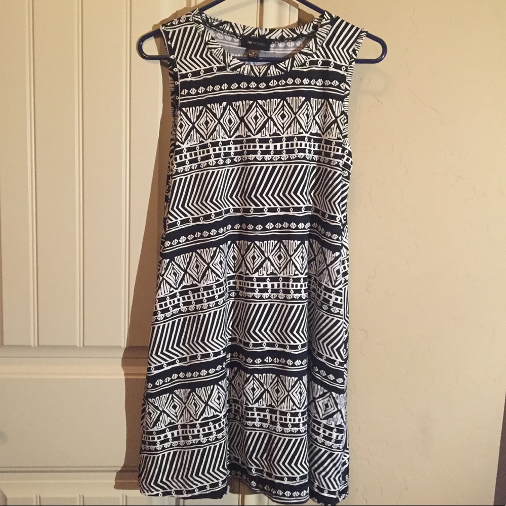 Black and White Aztec Dress Small Sleeveless