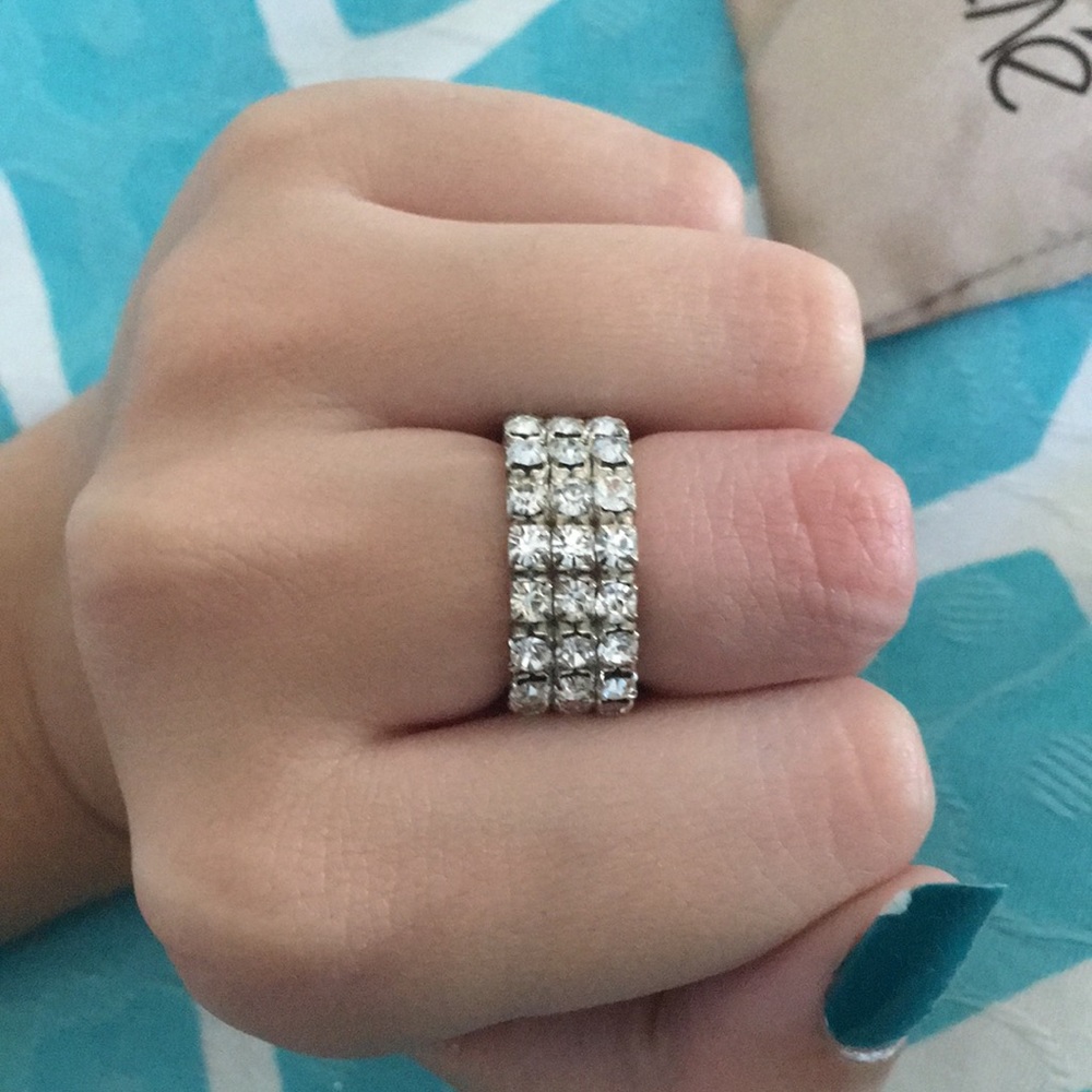 Women's ring