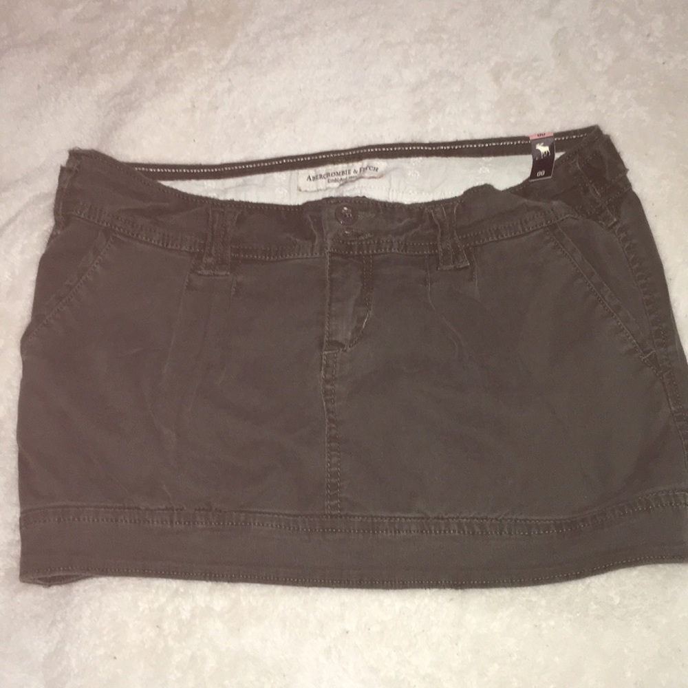 Abercrombie mini skirt size 00 new