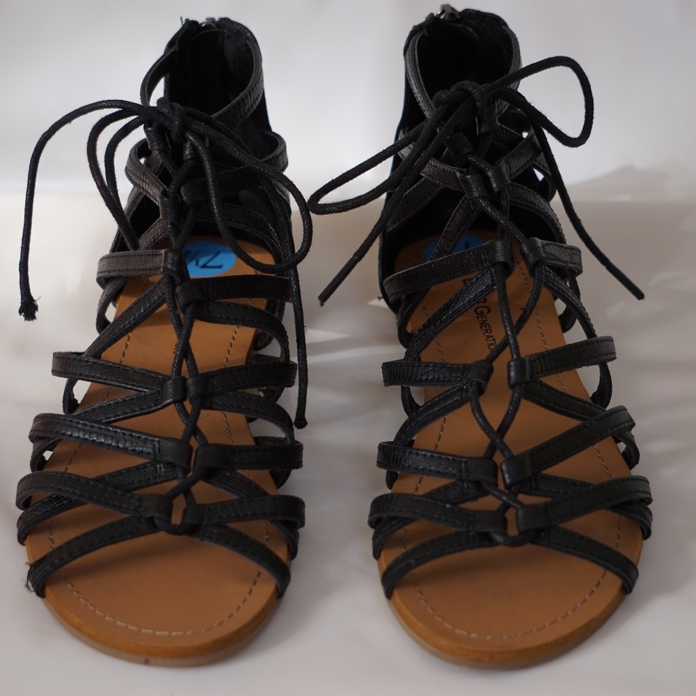 *SOLD* BCBG MAx Azria black gladiator sandals