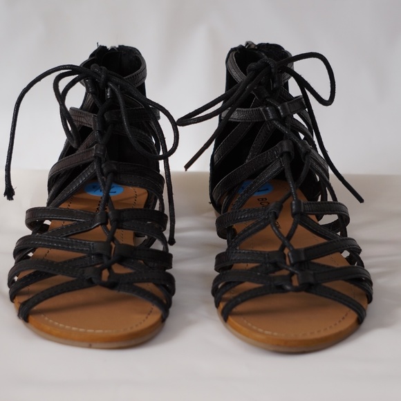 *SOLD* BCBG MAx Azria black gladiator sandals - Picture 3 of 8