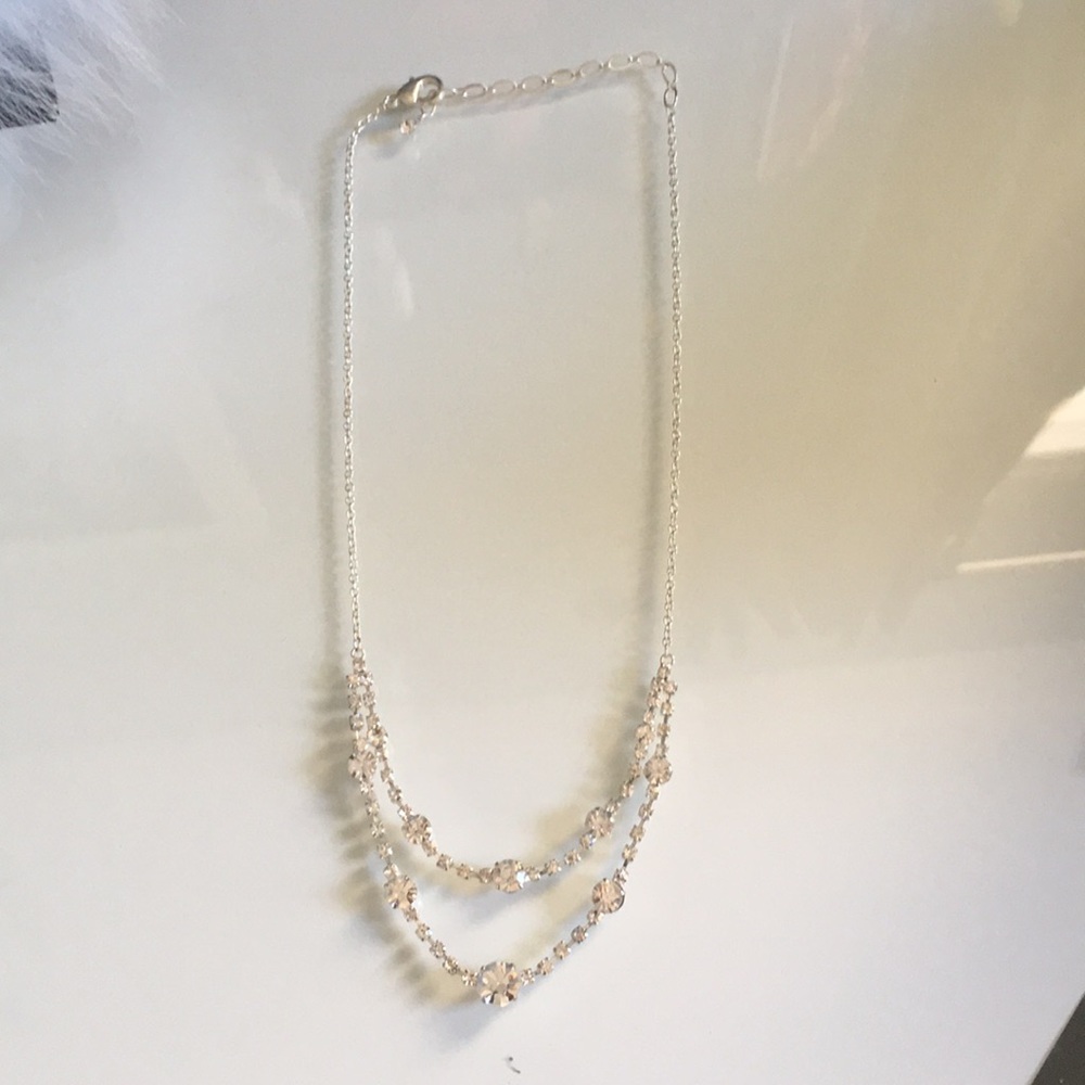 Women's necklace
