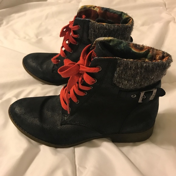 Shoes - Fall booties