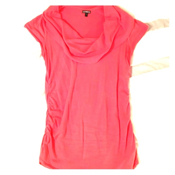 Express Coral Color Scoop Neck Top - Picture 1 of 4
