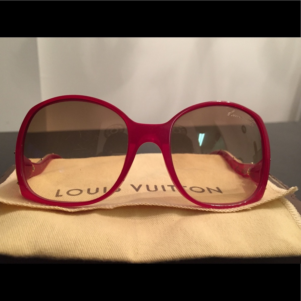 Authentic Louis Vuitton "Gina" Sunglasses