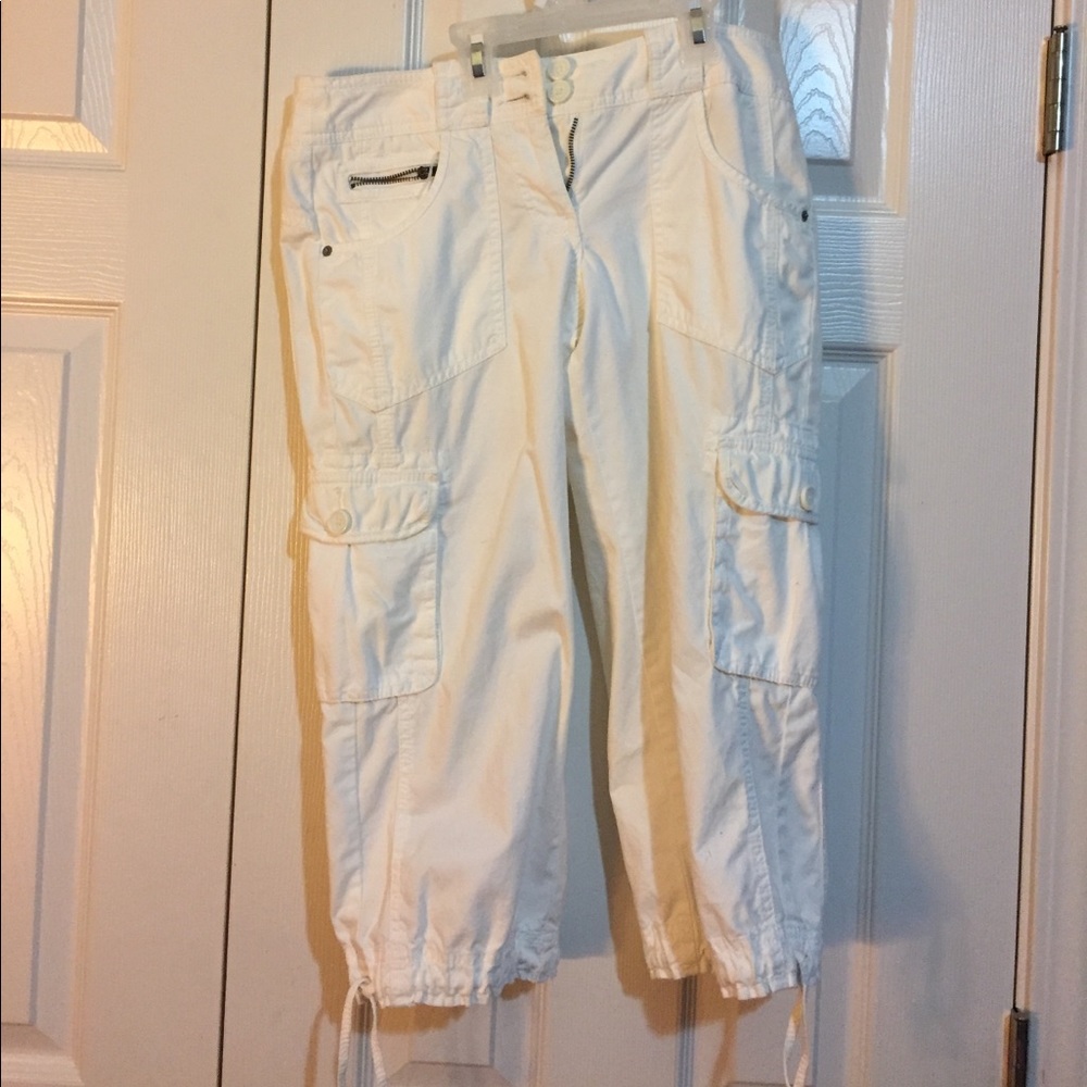 LOFT White Capris!