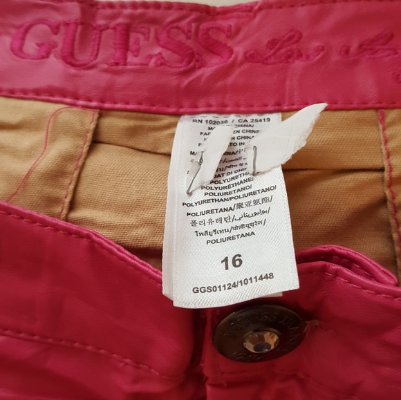 GUESS - Picture 3 of 4