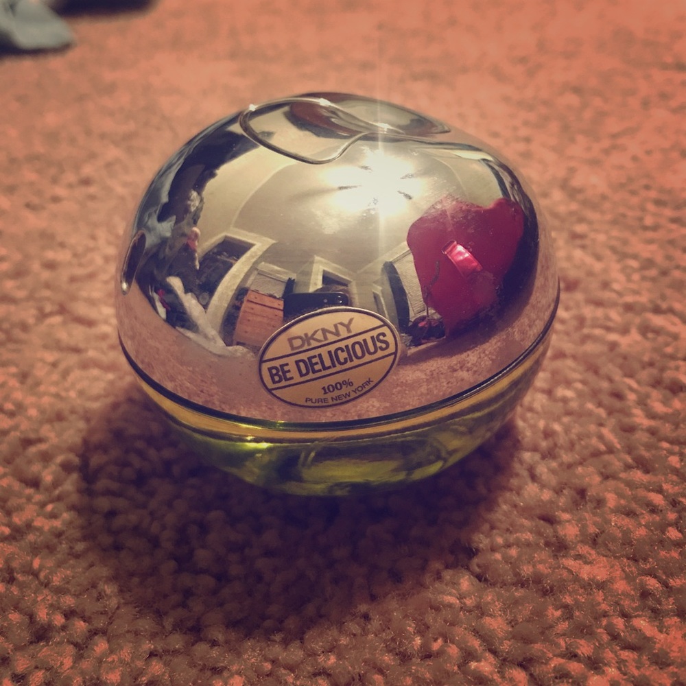 DKNY Delicious Perfume