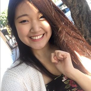 Meet your Posher, Sera