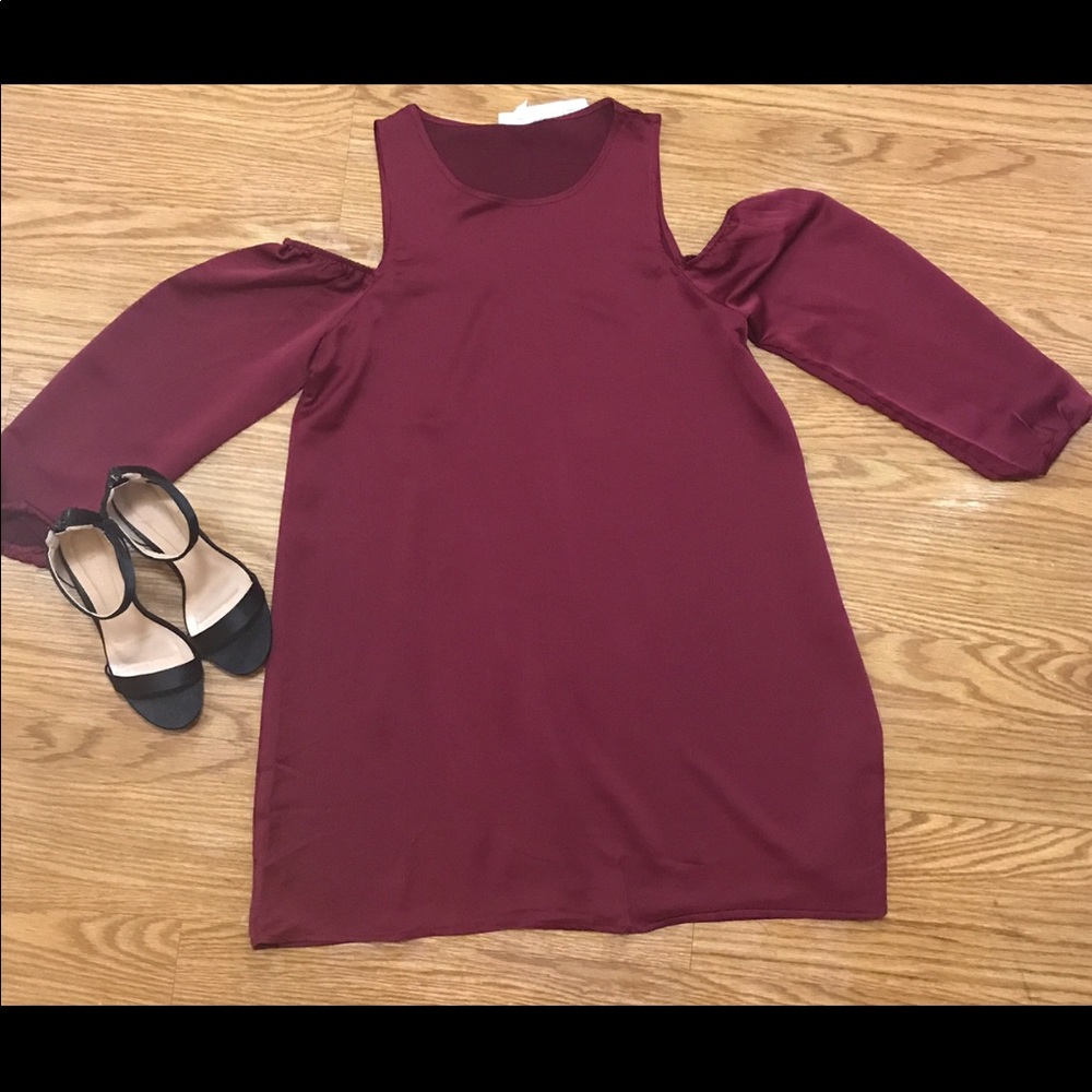 Burgundy cute dress