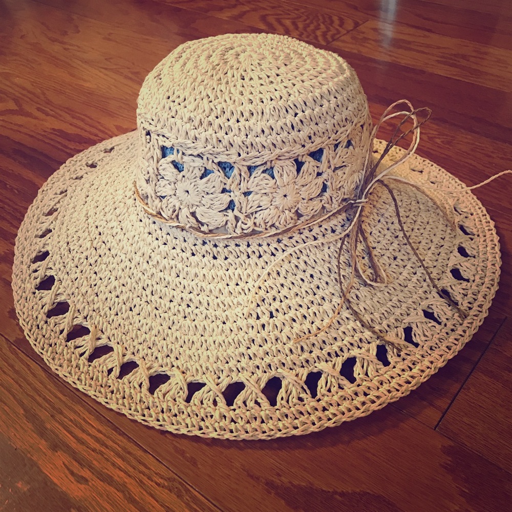 Floppy Beach Hat