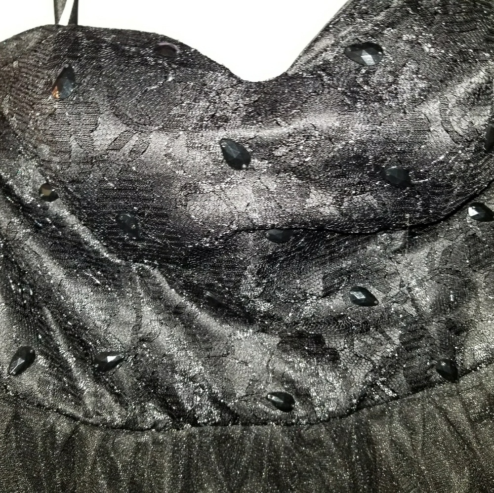 Hoco dress never worn size 14 gorgeous beading