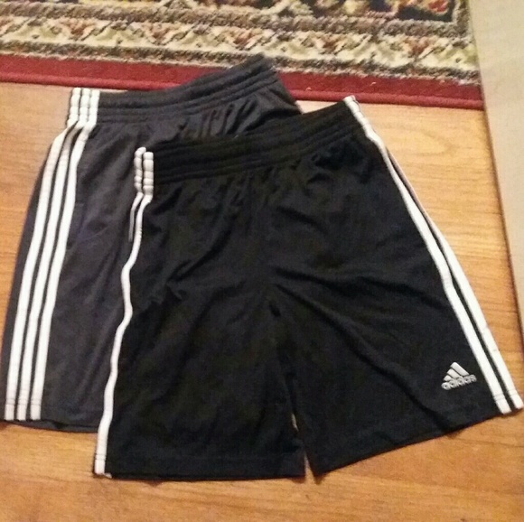 Adidas shorts size medium 10/12 boys shorts - Picture 1 of 1