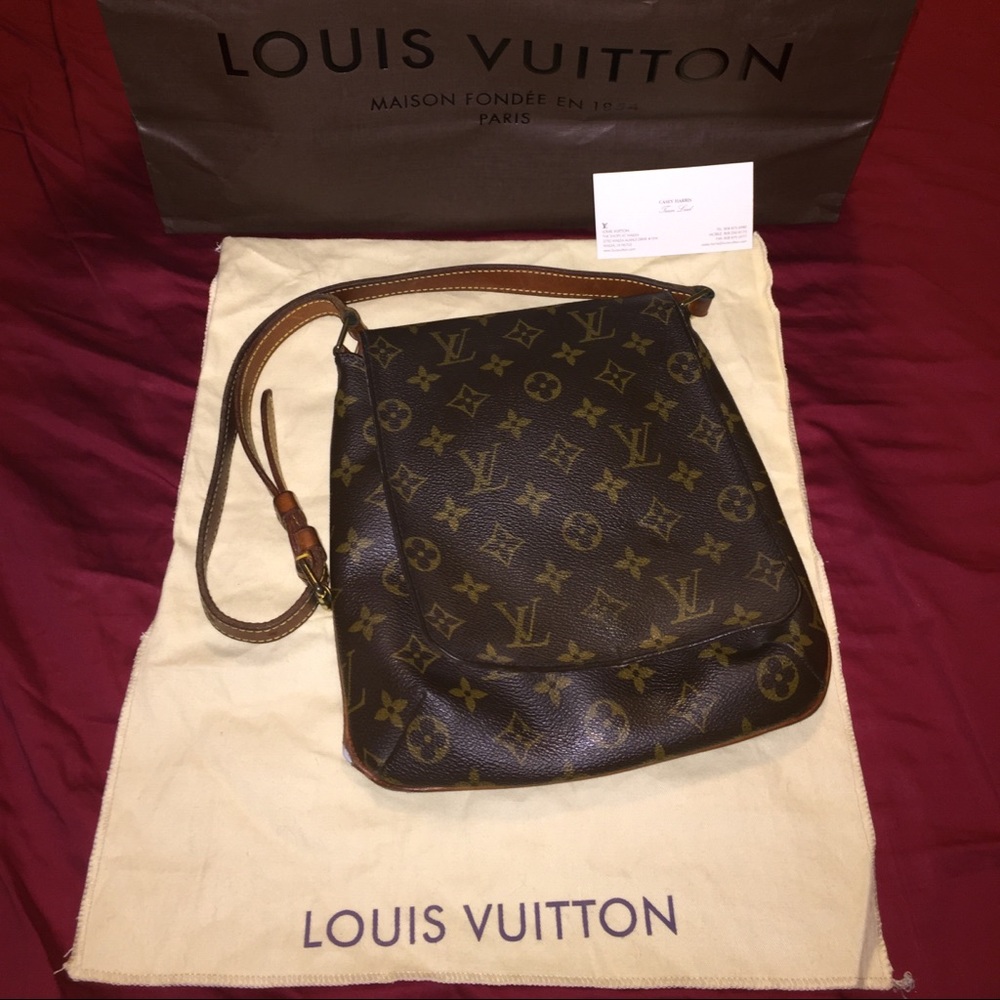 MAKE OFFER! Authentic LV musette salsa