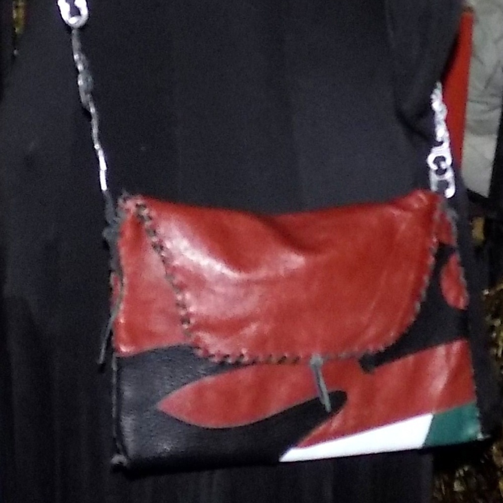 Crossbody Ipad-Bag in brown, green, white, black