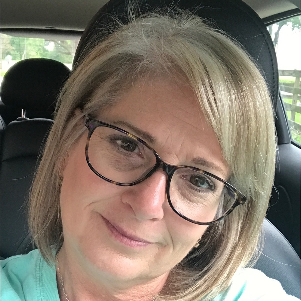 Meet your Posher, Vicki
