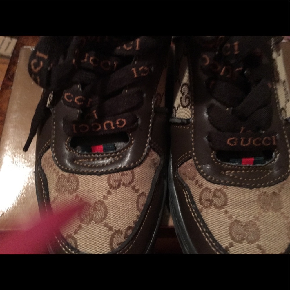 Authentic Gucci Sneakers size 7