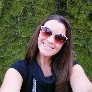 Meet your Posher, Amber