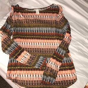 Great fall patterned top!