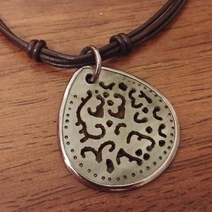 Silpada Silver 925 and Mother of Pearl necklace