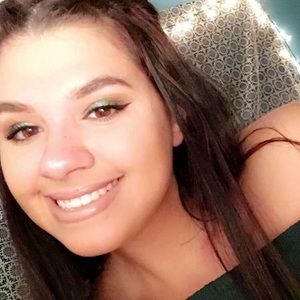 Meet your Posher, Marisa