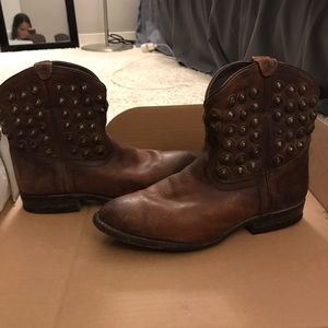 Frye Wyatt Disc Short Boot