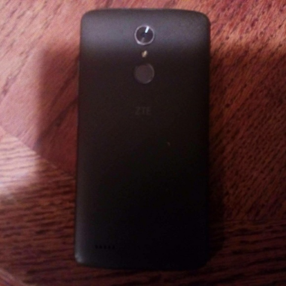 ZTE - Picture 2 of 2