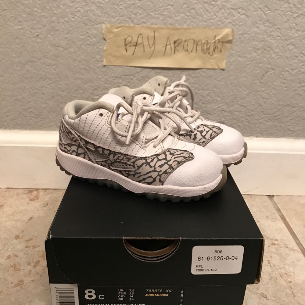 Jordan 11 IE size 8C