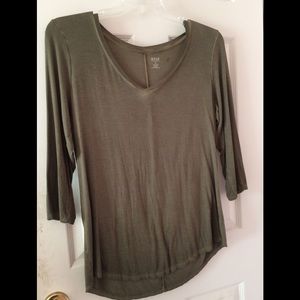 a.n.a Dark green v-neck shirt a.n.a Dark green v-neck shirt