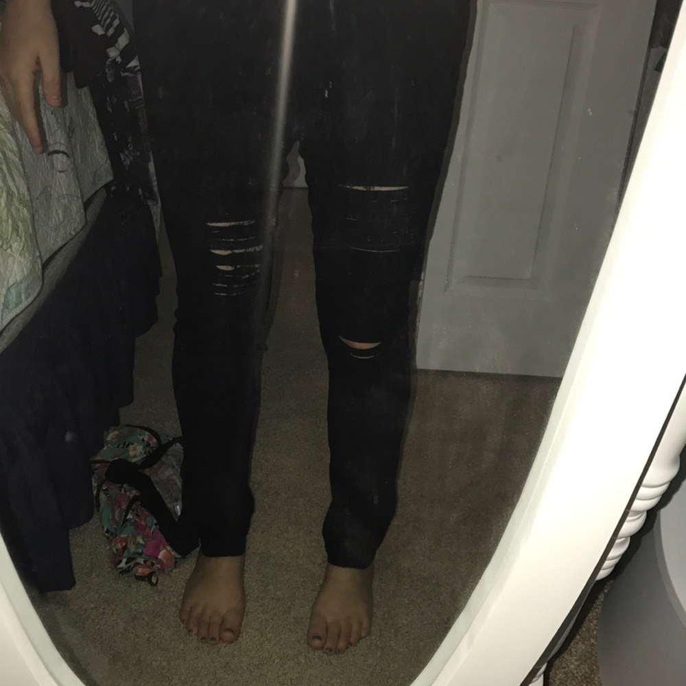 Black distressed jeggings