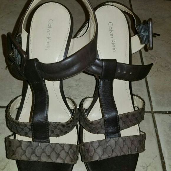 Shoes - Picture 3 of 5