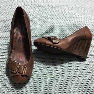 GIANNI BINI Women's Brown Leather Wedge Size 9