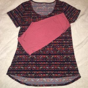 LuLaRoe outfit: OS leggings, Medium Classic T