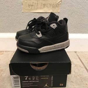 Oreo 4s size 7c worn once