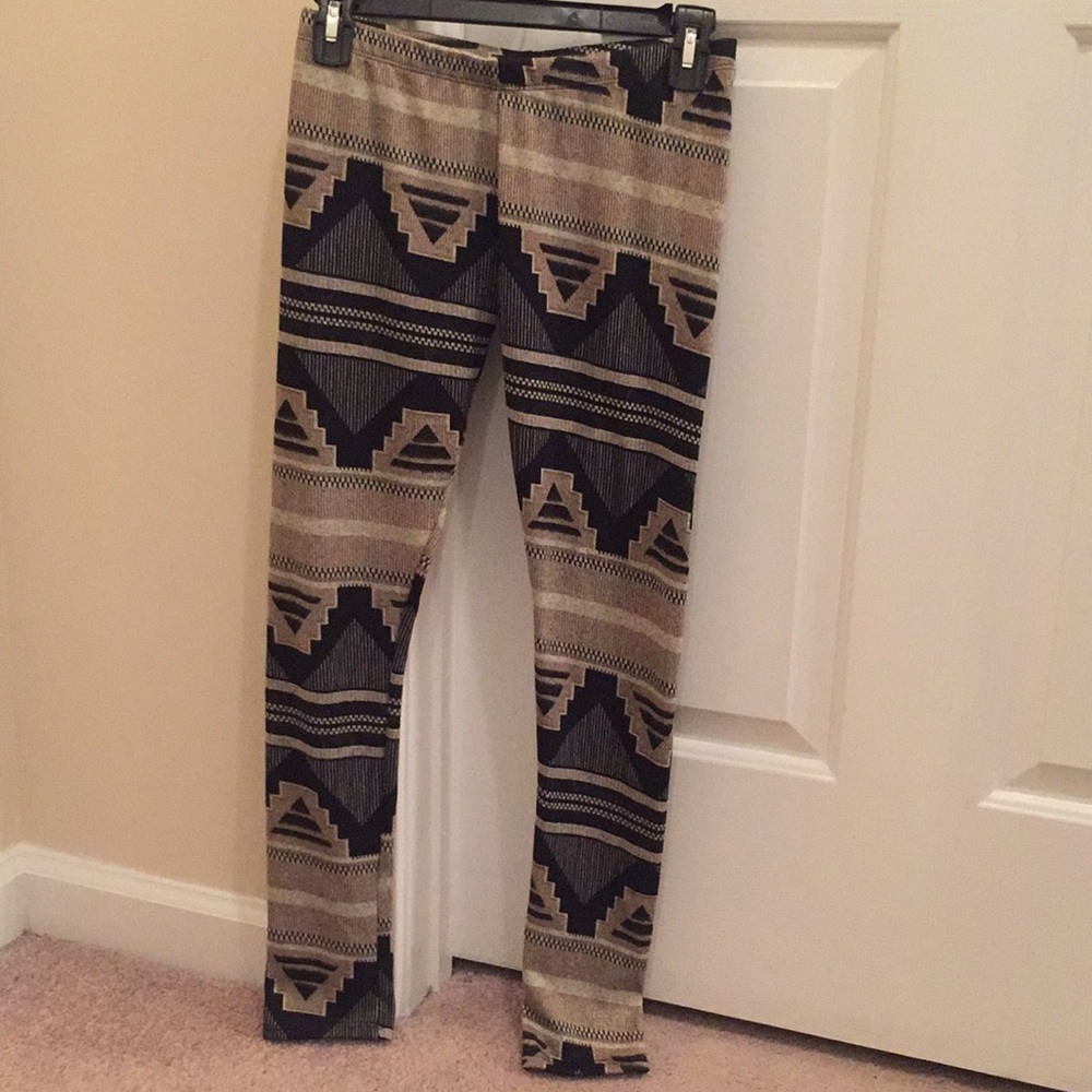 Aztec leggings! Excellent condition!