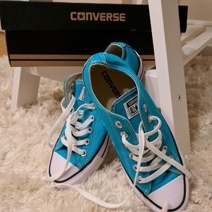 Converse 7.5 Womens 5.5 Mens