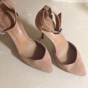 Nude/Pink Suede heels