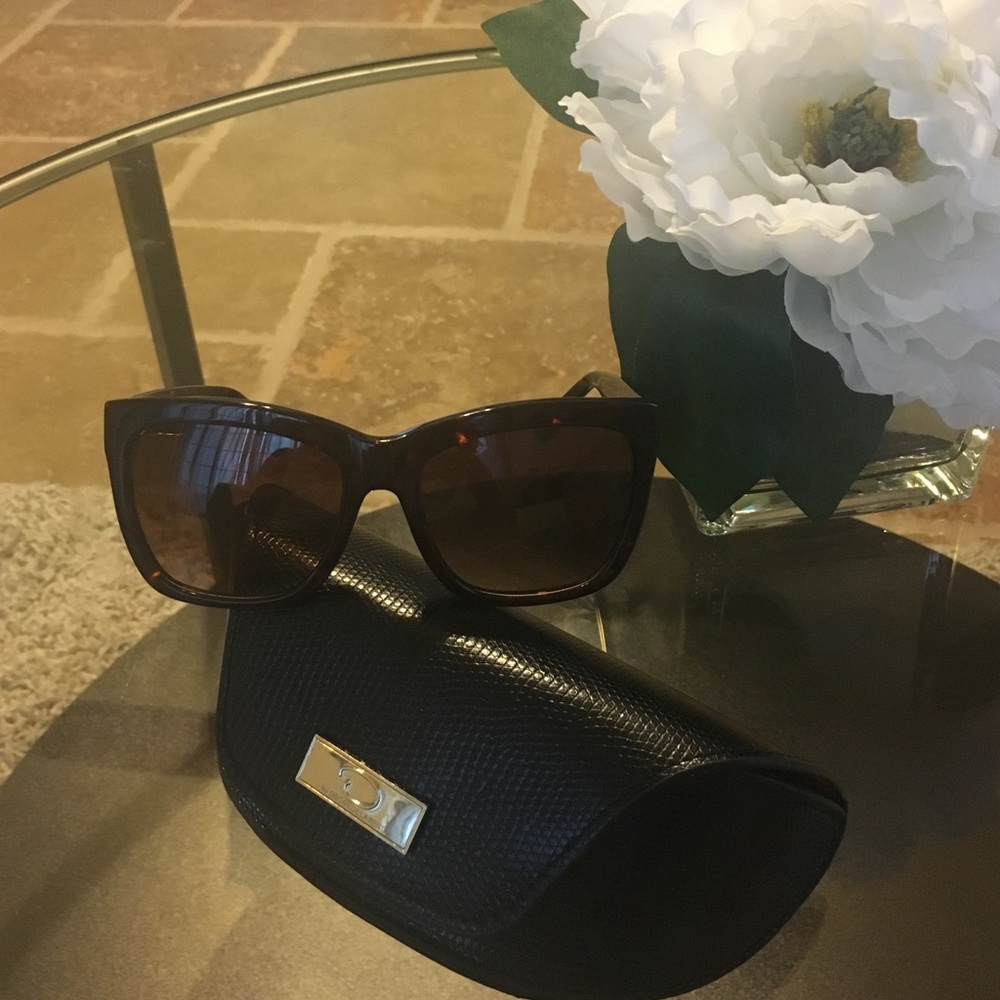 Oscar De La Renta Sunglasses