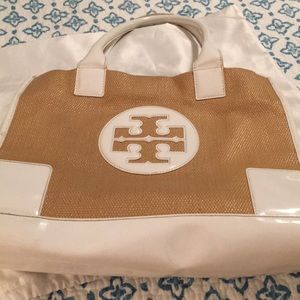 Tory Burch white /straw insignia, shoulder bag