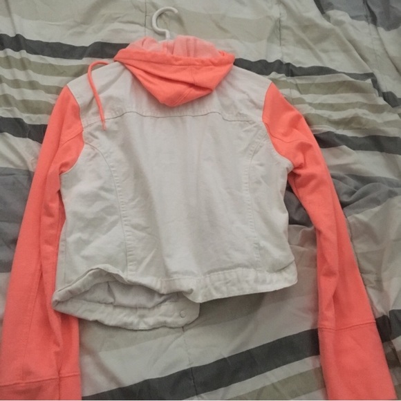 Clothes - Picture 2 of 2